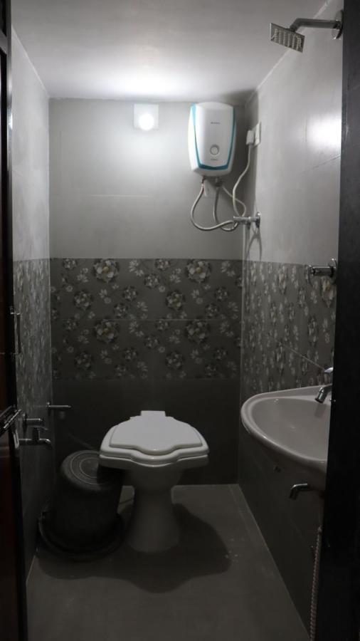 Aradhya Prime Home Stay Garudeshwar エクステリア 写真