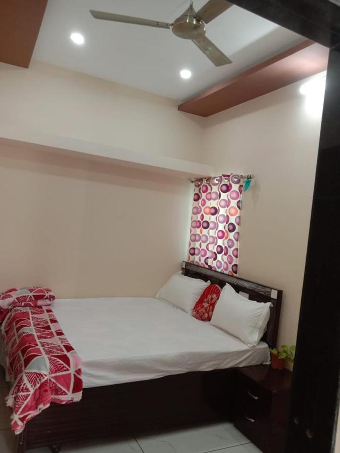 Aradhya Prime Home Stay Garudeshwar エクステリア 写真